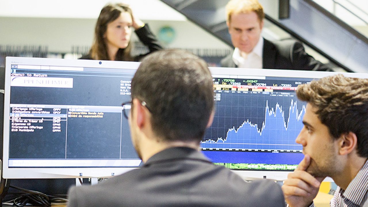 La certification AMF pour les étudiants en finance à l'ESILV, un atout  supplémentaire | ESILV Ecole d'Ingénieurs Généraliste