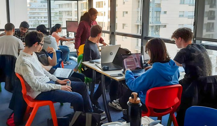 Première place au dossier technique de la compétition SWARMz.