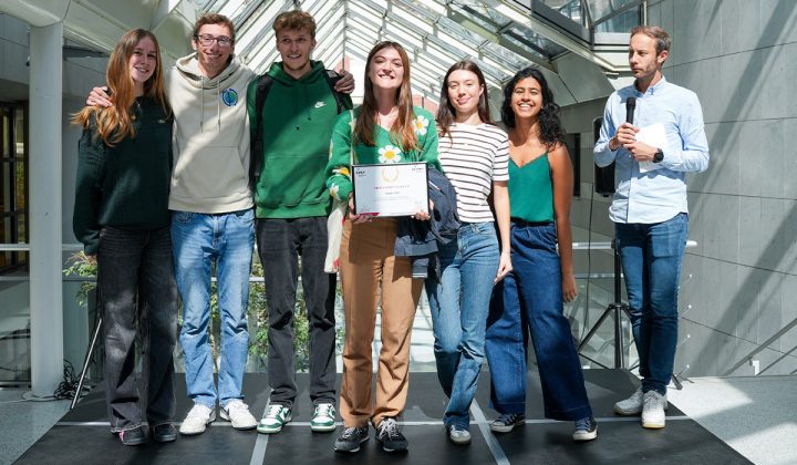 Le Prix Esprit Start-up a &eacute;t&eacute; remis &agrave; l&rsquo;&eacute;quipe 3158