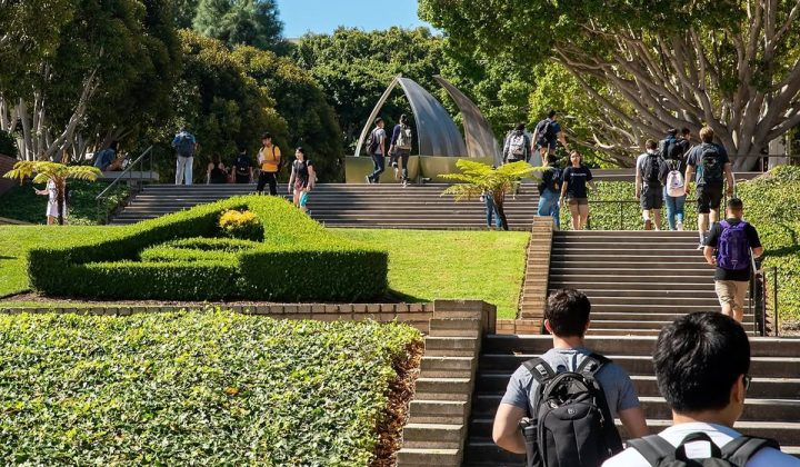 Echange académique depuis l'ESILV : partager ses cours avec les étudiants de CSULB.jpg