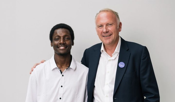 Mathieu Godart, directeur g&eacute;n&eacute;ral d&rsquo;AXA France et Mohamed Assaliha Mohamed Lamine